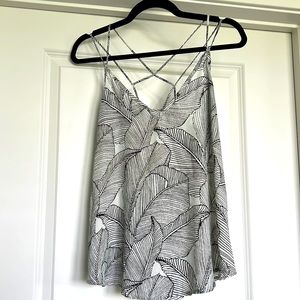 Black & White lead top - Size M